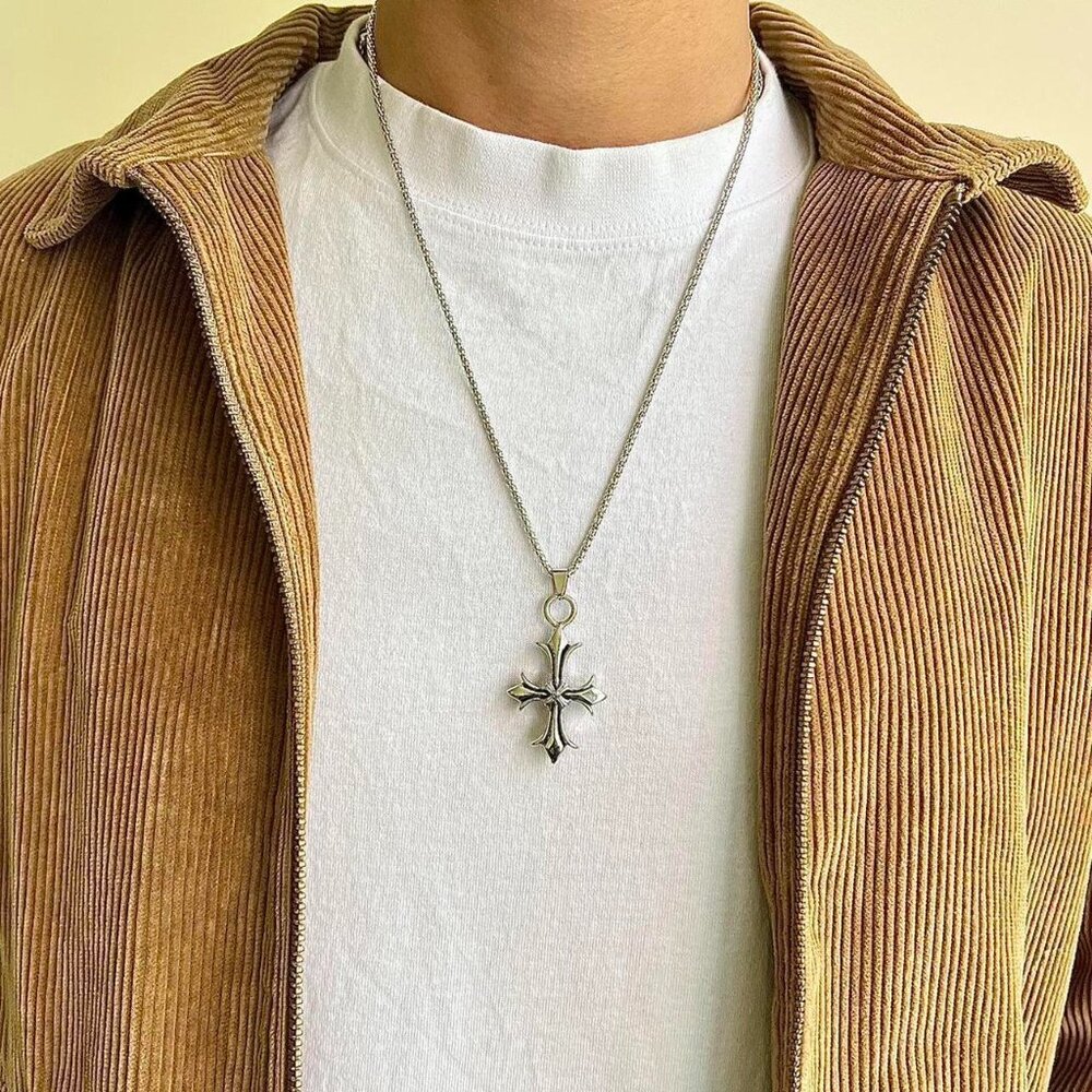 y2k 2000s vintage style heavy metal punk gothic emo cross pendant chain necklace